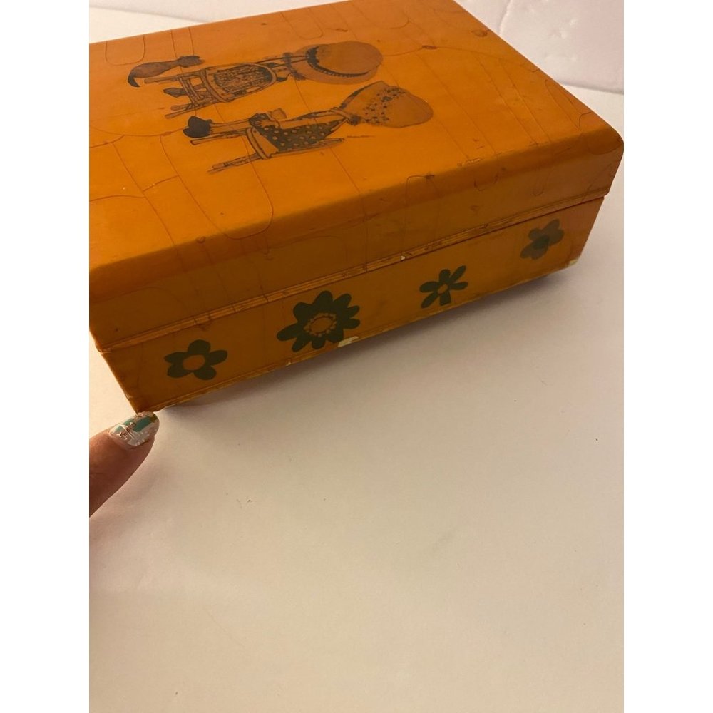 Holly Hobbie Vintage Handcrafted Wooden Jewelry box. - Picture 11 of 12